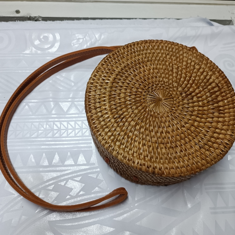 Handwoven Round Rattan Bag - Picture 2 of 3